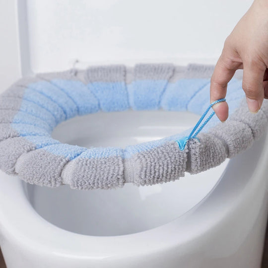 Universal Toilet Seat Cover Winter Warm Soft Seat Mat O-shaped Fleece Pad Bathroom Seat Cushion with Handle Bathroom Accessories