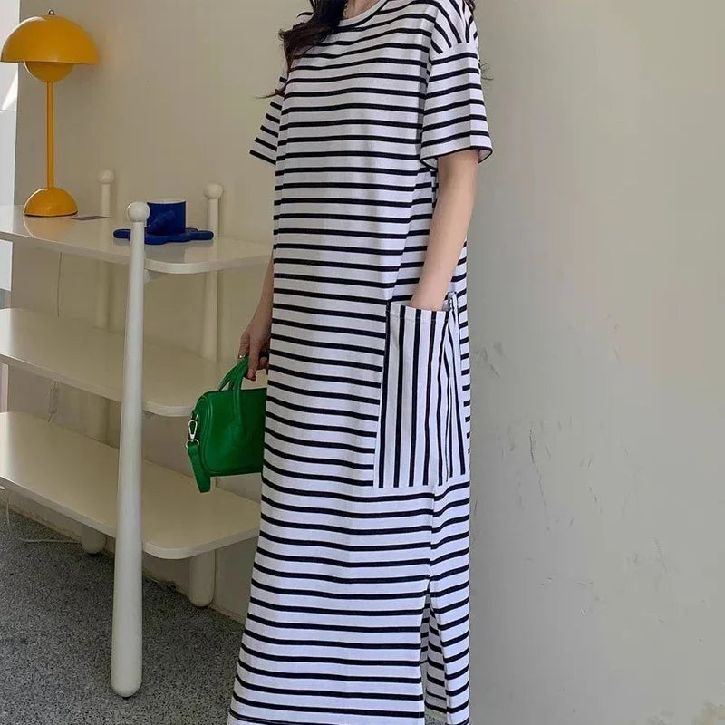 Summer New Round Neck Short Sleeve Loose Casual Tshirt Dress Women High Street Striped Patchwork Pocket All-match Maxi Dresses