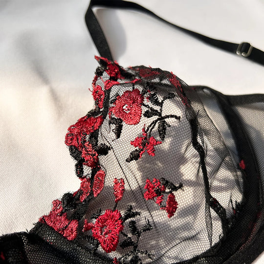 Sexy Set Womens Underwear Exotic Emotional Bra Set Embroidered Print