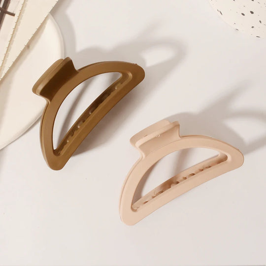 5PCS Frosted Hair Clips Simple Big Hair Claw Clips for Women Girls Thin Thick Curly Hair Jaw Clips Shark Clips Hair Accessories