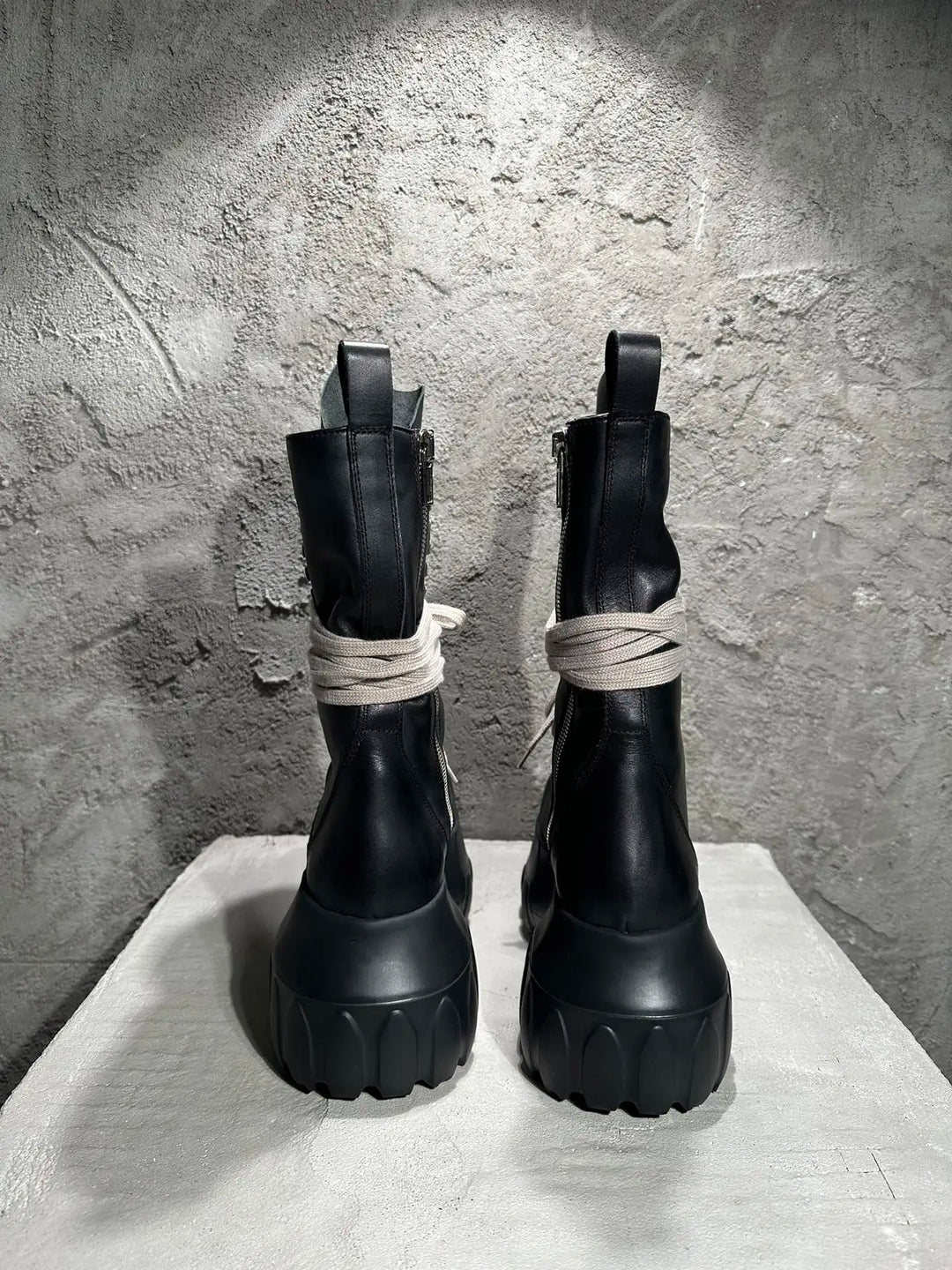 Men's High Top Shoes Platform Woman Sneakers Leather Lace Up Gothic Heels Luxury Vintage Trendy Designer Black Male Boots