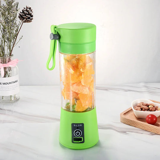 Portable Blender, Personal Blender USB Rechargeable, Mini Blender for Shakes and Smoothies, Strong Cutting Power with 6 Blades