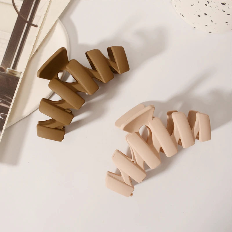 5PCS Frosted Hair Clips Simple Big Hair Claw Clips for Women Girls Thin Thick Curly Hair Jaw Clips Shark Clips Hair Accessories