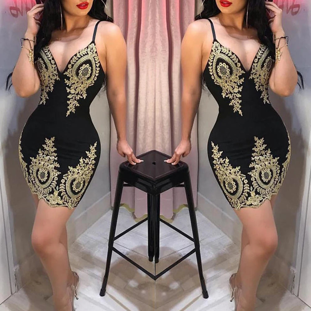 Sexy summer party halter dress Sleeveless slim-fit mini dress with low