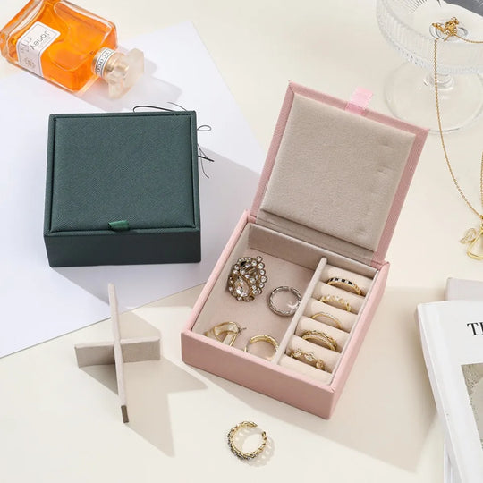Three-layer Jewelry Storage Box for High-end Exquisite Necklaces, Earrings,Gold Jewelry Box Hand Accessories with Large Capacity