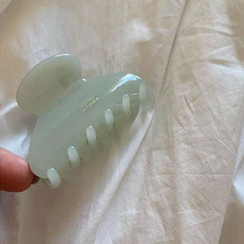 Elegant Acetate Hair Claw Medium Size Sweet Hair Clip Shark Clip Women