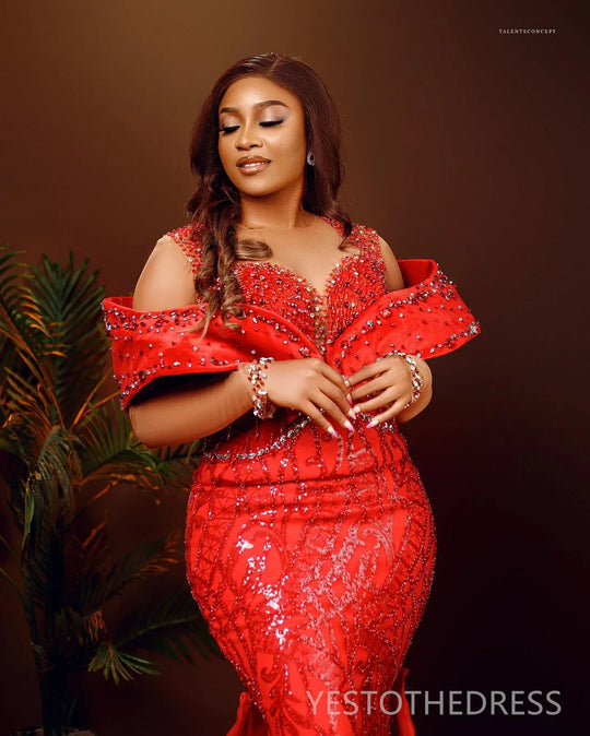 Curvy Size Prom Dress With Detachable Train Red Mermaid Evening Dresses For Women Sheer Neck Beaded Lace Formal Dress