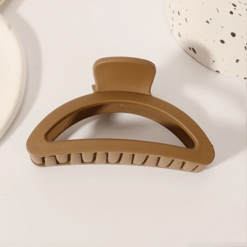 5PCS Frosted Hair Clips Simple Big Hair Claw Clips for Women Girls Thin Thick Curly Hair Jaw Clips Shark Clips Hair Accessories