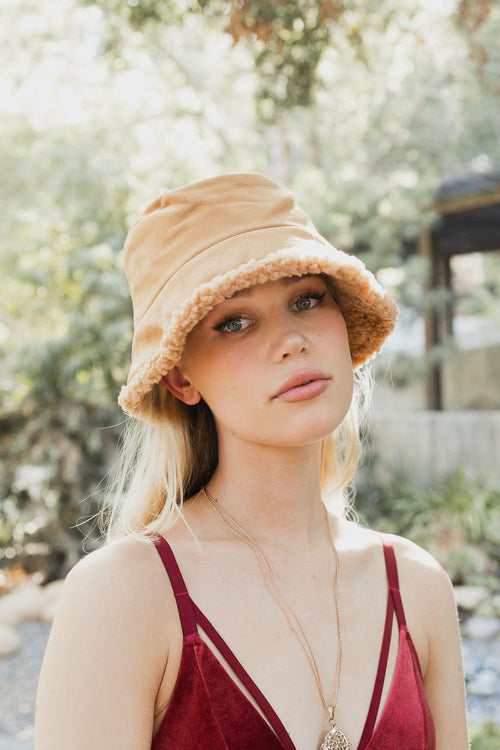 Reversible Teddy Suede Bucket Hat